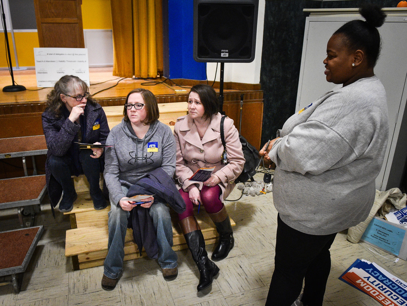 020420-ia-caucus-mm-004.jpg